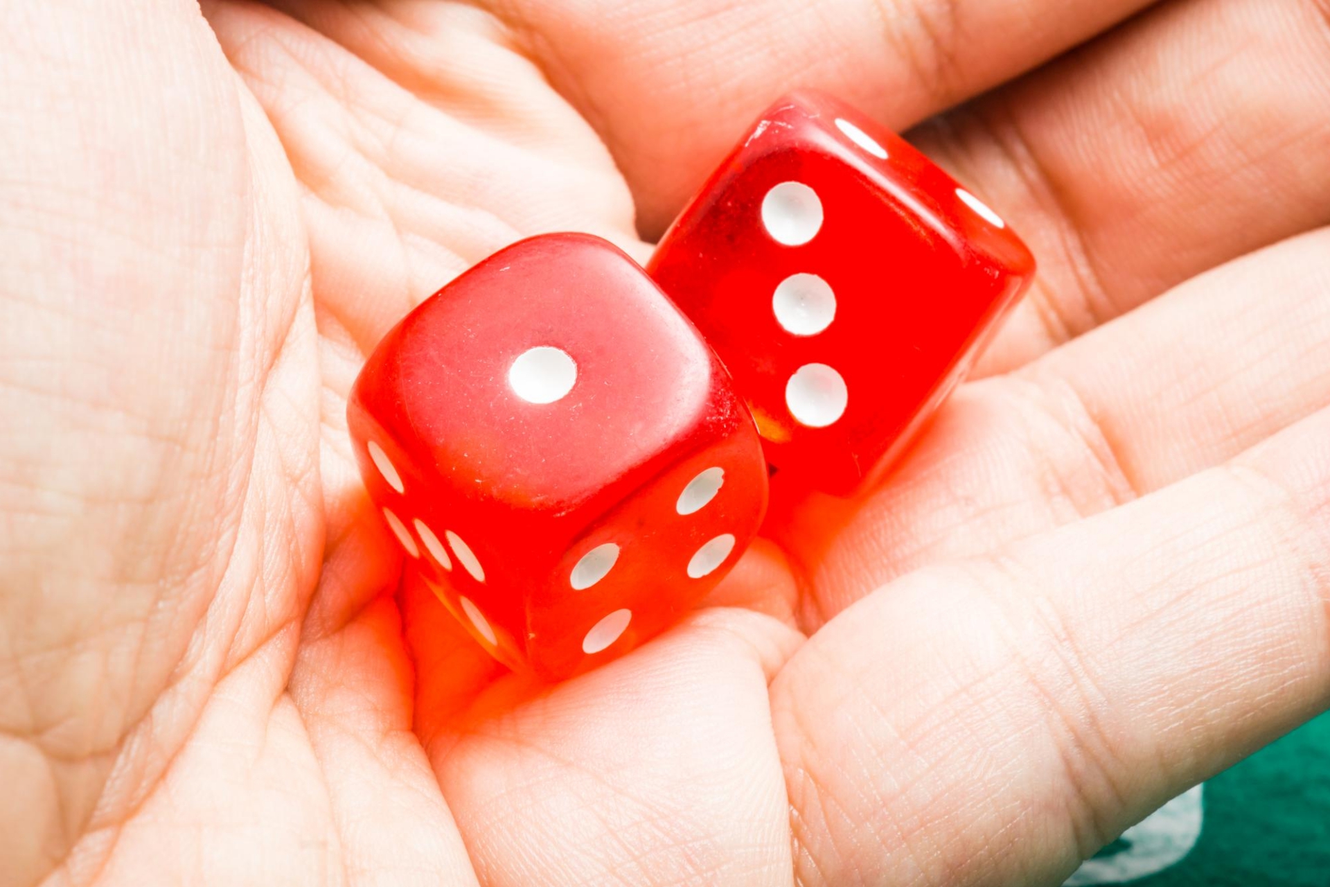tärningsspel fortsätter att fascinera spelare